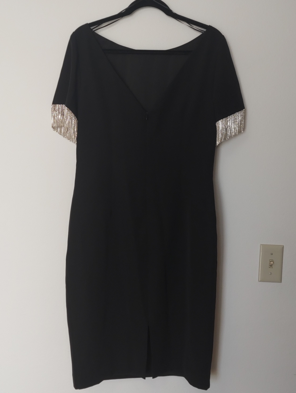 NWT Trina Turk Hinoki Black Sheath Dress with Fringe Sleeve Detail Size 12 - Picture 5 of 7